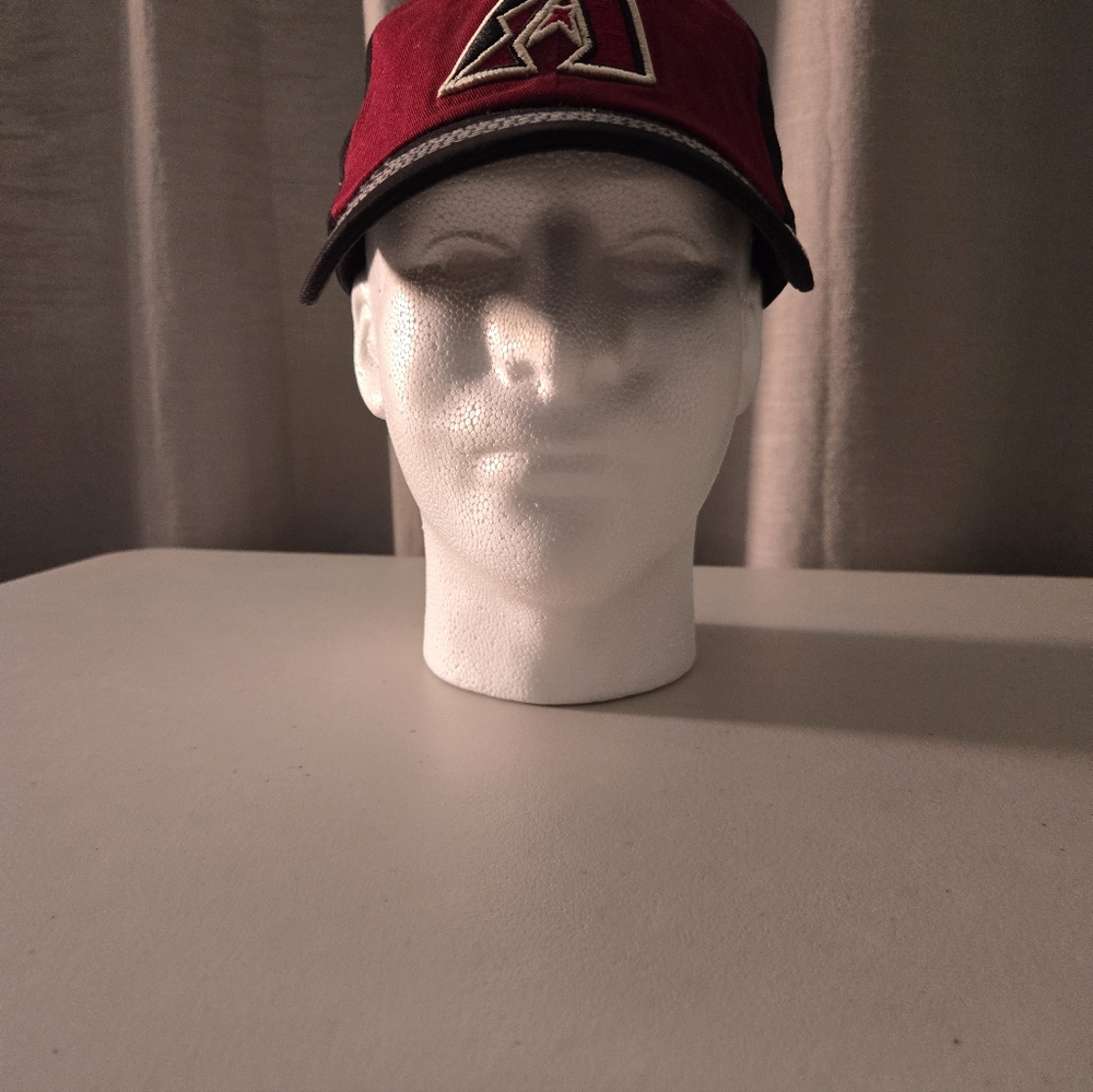 Red and Black D-Backs Baseball Cap - Picture 7 of 8